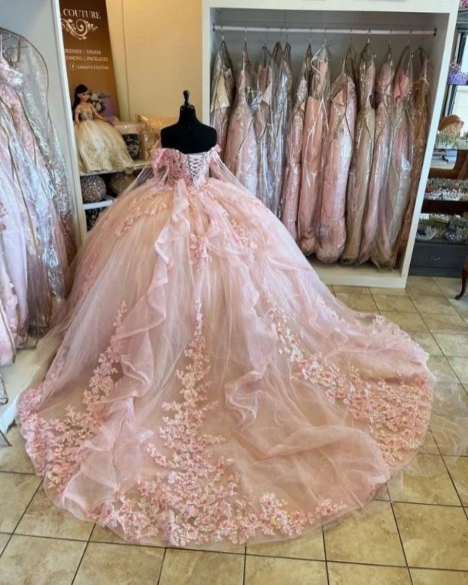 Pink Quinceanera Dresses Off Shoulder Flowers Lace Appliques Beaded Puffy Party Princess Sweet 16 Ball Gown Y2936