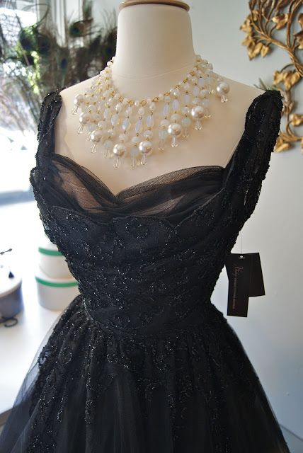 Stunning Black Vintage Midi-length Prom Dress,A-line Black Party Dress Y4750