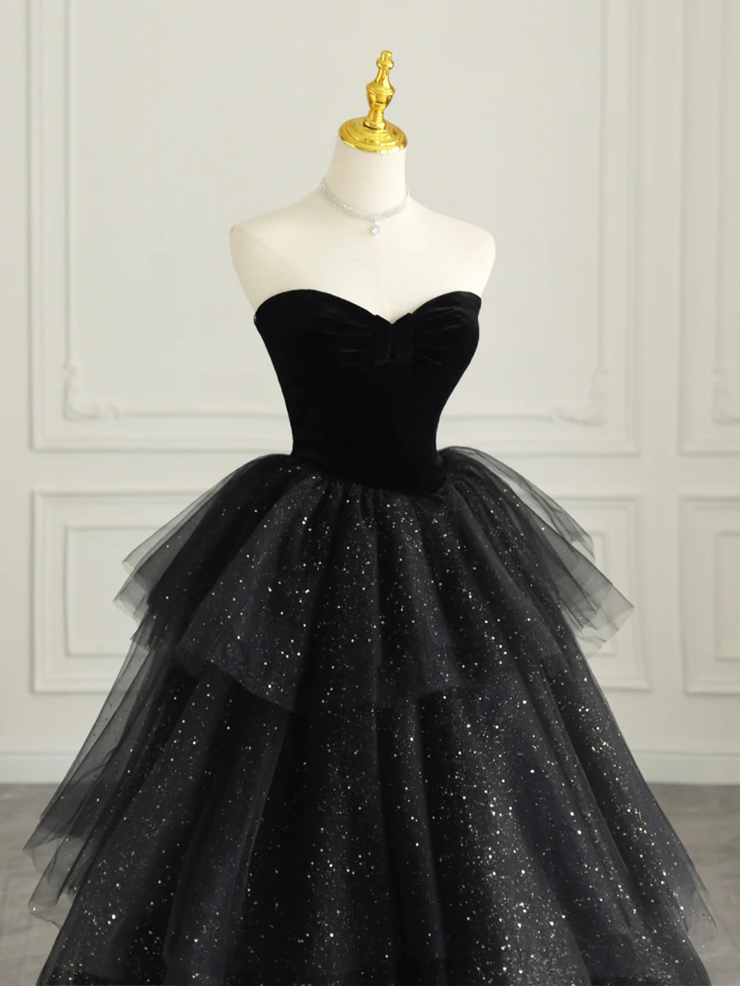 Black Strapless Tulle Formal Dress with Velvet, A-Line Sweetheart Neck Long Prom Dress Y4434