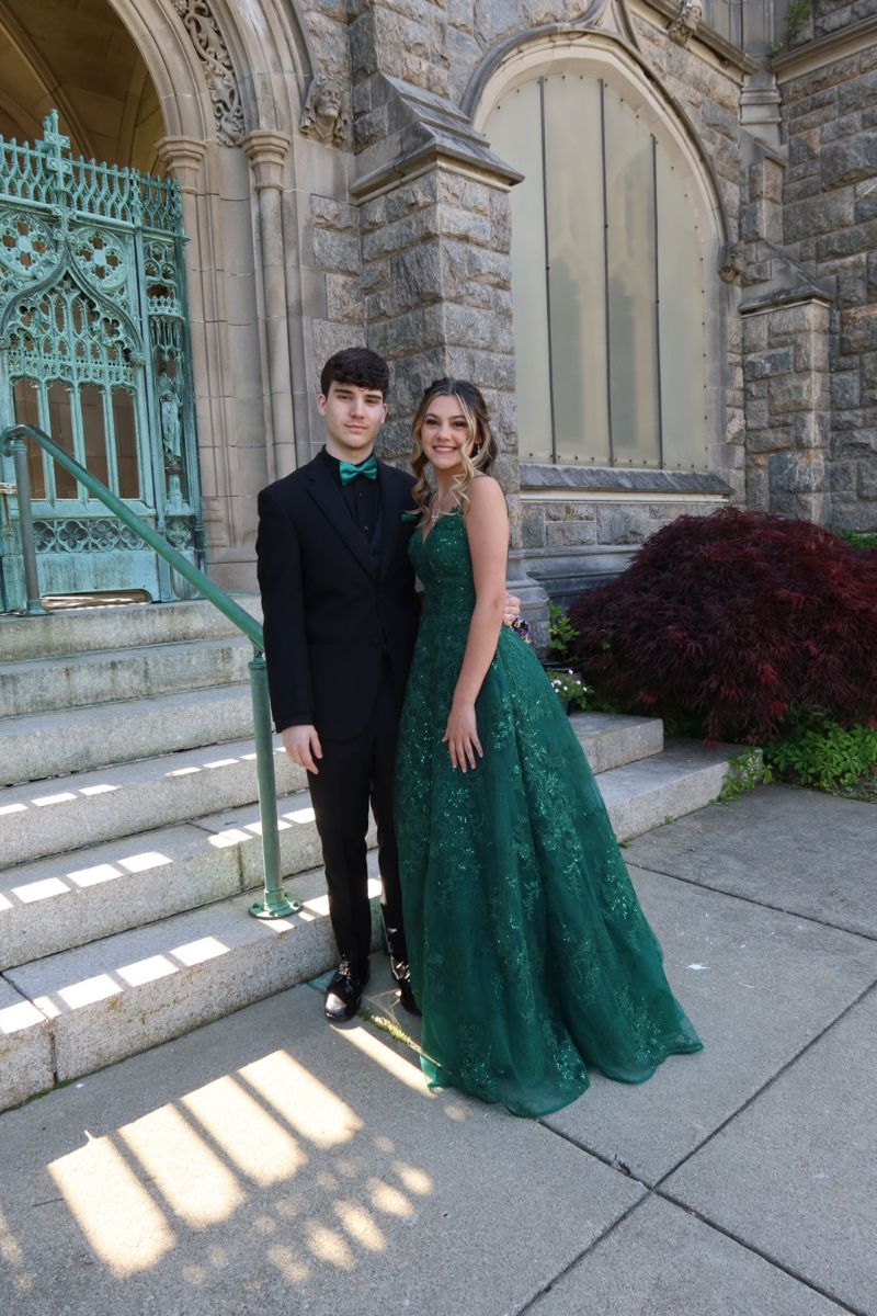 A Line V Neck Green Lace Long Prom Dresses, Green Lace Formal Dresses, Green Evening Dresses Y4079
