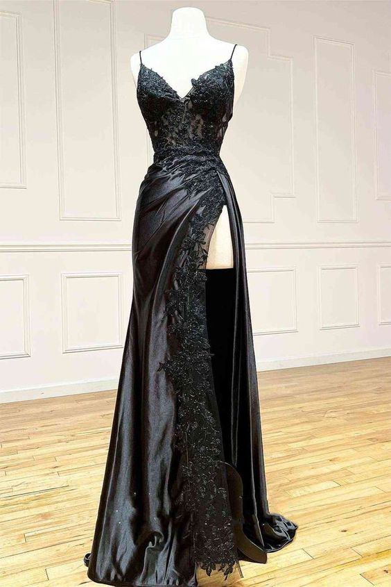 Black Long Appliques Prom Dress with Spaghetti Straps Y4344
