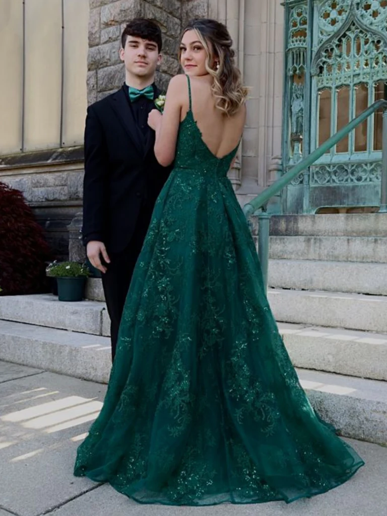 A Line V Neck Green Lace Long Prom Dresses, Green Lace Formal Dresses, Green Evening Dresses Y4079