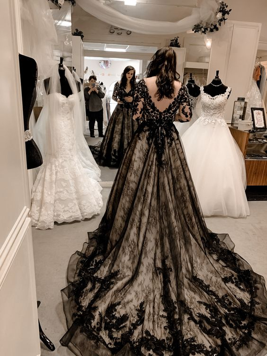 Glamorous Black Lace Wedding Dress,Gothic Bridal Gown Y7353