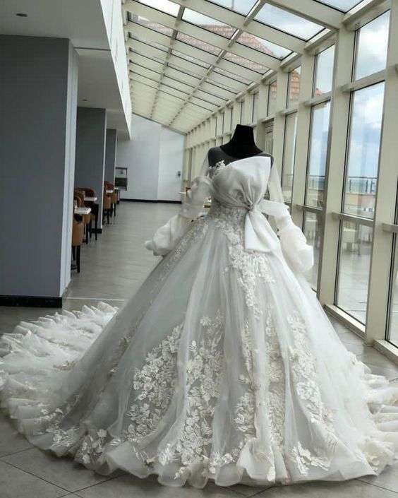 Luxurious White Wedding Dress With Trail,White Bridal Dress Y6769