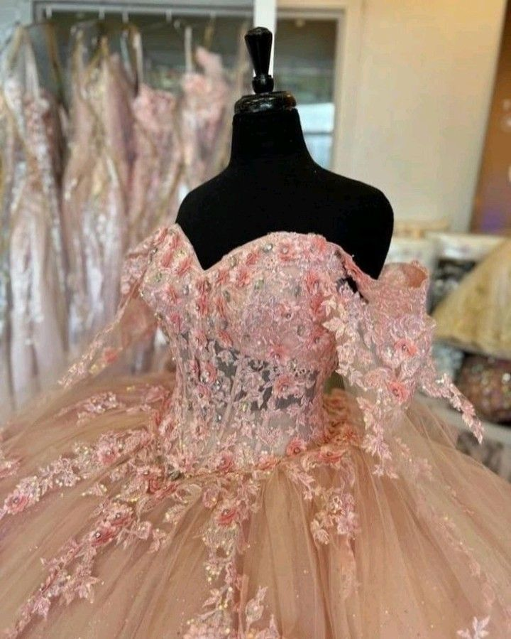 Pink Quinceanera Dresses Off Shoulder Flowers Lace Appliques Beaded Puffy Party Princess Sweet 16 Ball Gown  Y2936