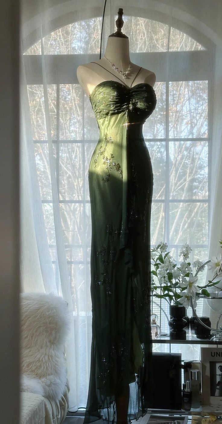 Vintage Dark Green Bodycon Satin Beaded Prom Dress Long Evening Dress Y8557