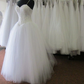 White Tulle Spaghetti Straps Wedding Dress with Sequins Beading Y1176