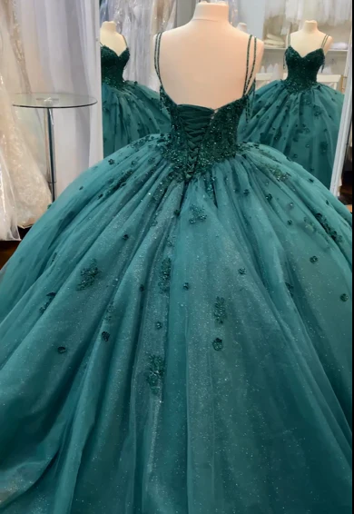 Ball Gown Beaded Quinceanera Dress Spaghetti Straps Emerald Green Sweet 16 Dress Y1621