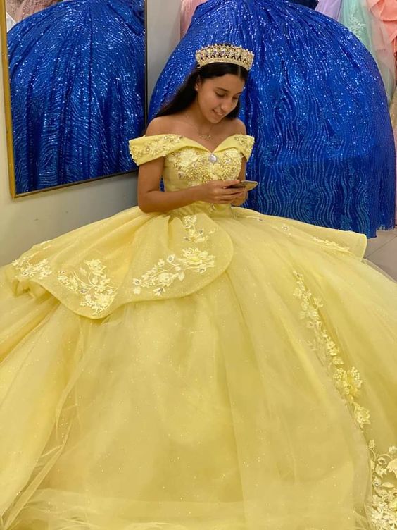 Off The Shoulder Yellow Princess Dress Sweet 16 Dress Ball Gown Y655
