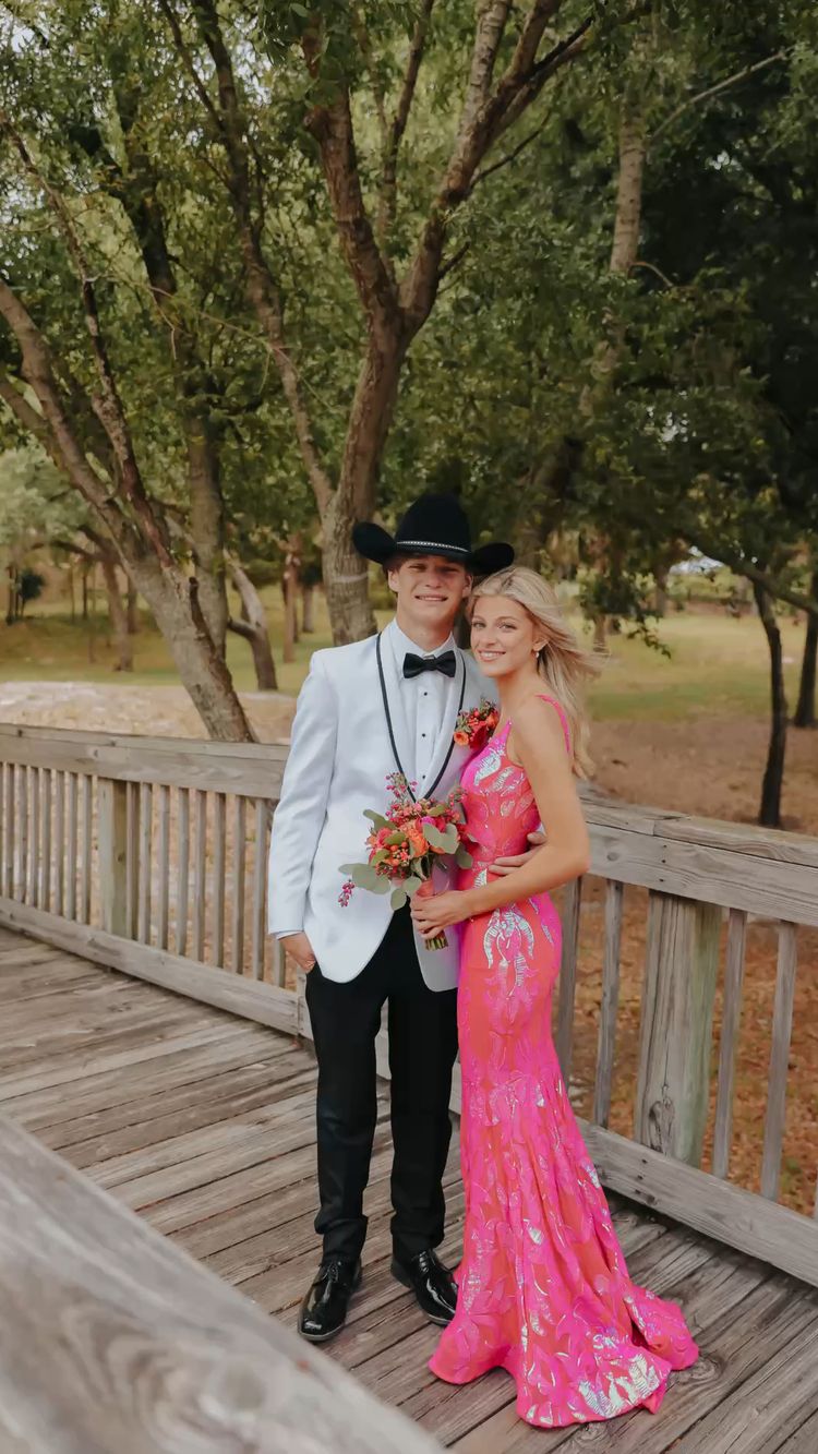 Gorgeous Mermaid V Neck Long Prom Dress,Chic Formal Gown Y1352