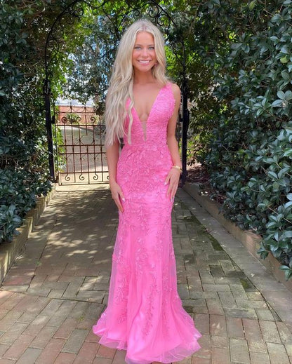 Charming Mermaid V Neck Hot Pink Lace Long Prom Dresses Y1028